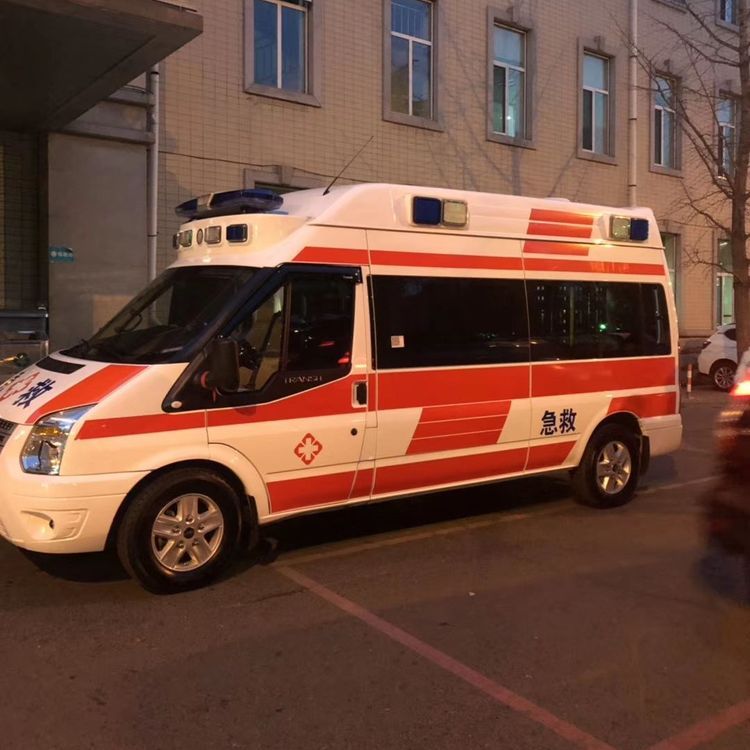 富拉尔基夜间租赁救护车护送病人转院：安全转运的 8 大核心注意事项