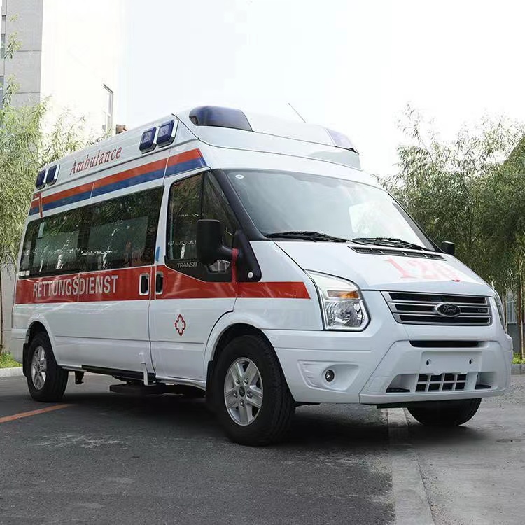 富拉尔基行动不便者长途救护车租赁：安全转运的核心注意事项​